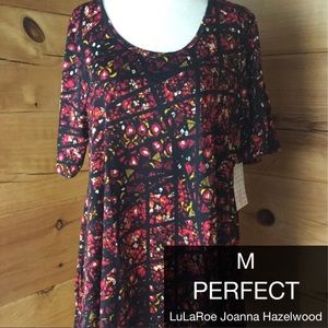 NWT LuLaRoe Medium Perfect T
